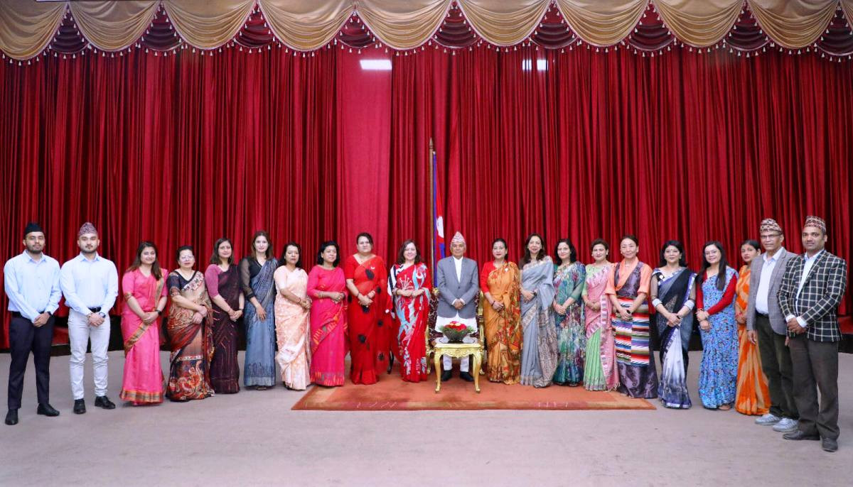 राष्ट्रपति रामचन्द्र पौडेलसमक्ष महिला उद्यमी महासंघले राख्यो १३ बुँदे माग